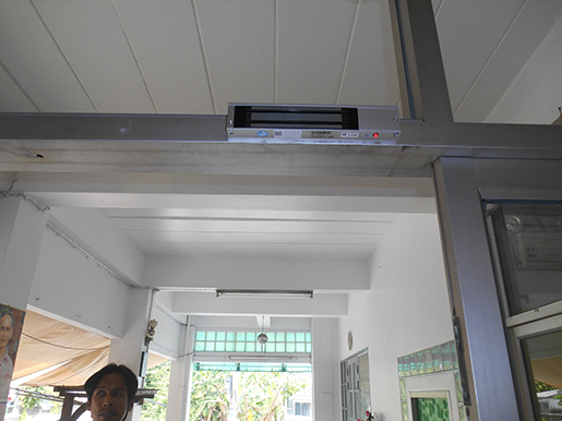 งานติดระบบ ปิด เปิด ประตู ด้วย บัตร RFID คีย์การ์ด แบรนด์ PEGASUS  รุ่น PP87N  บ้าน อพาร์ทเม้นท์  (หอพัก) ไซด์งาน งามวงศ์วาน  นนทบุรี